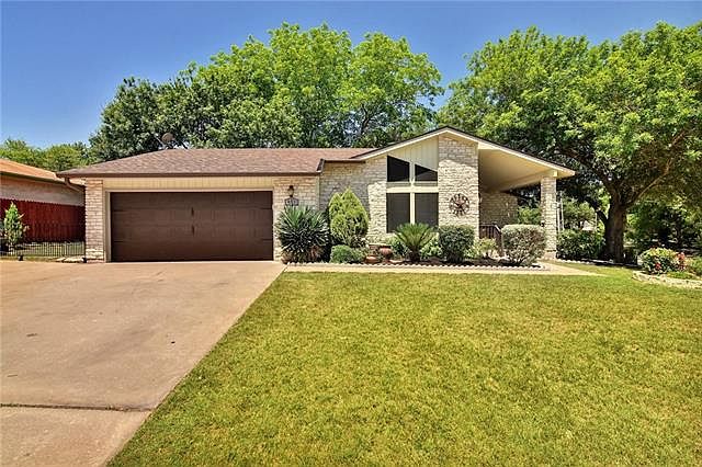1st image of 401 Greenway Dr
