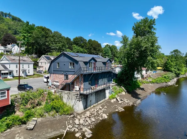 50 State St #B, Shelburne Falls, MA 01370