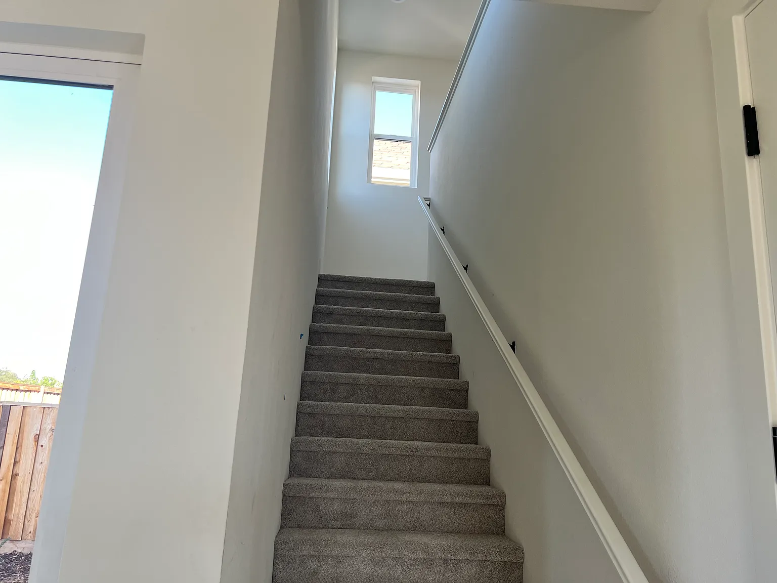 4410 Redstart Ln photo 1