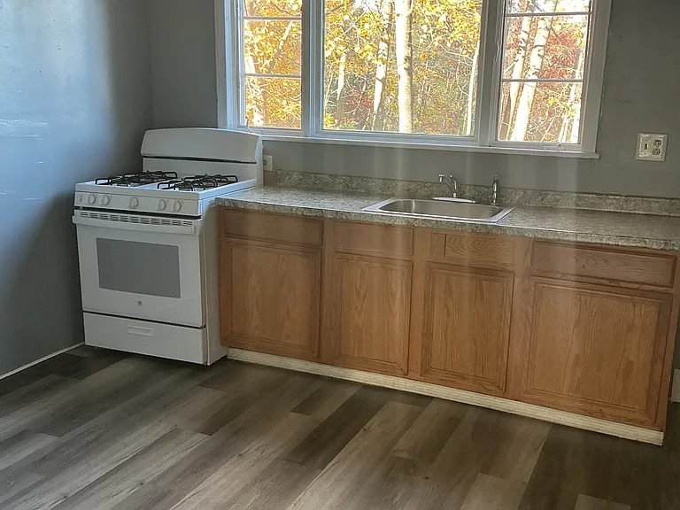 90 Champlin Ave #1 — Photo 10