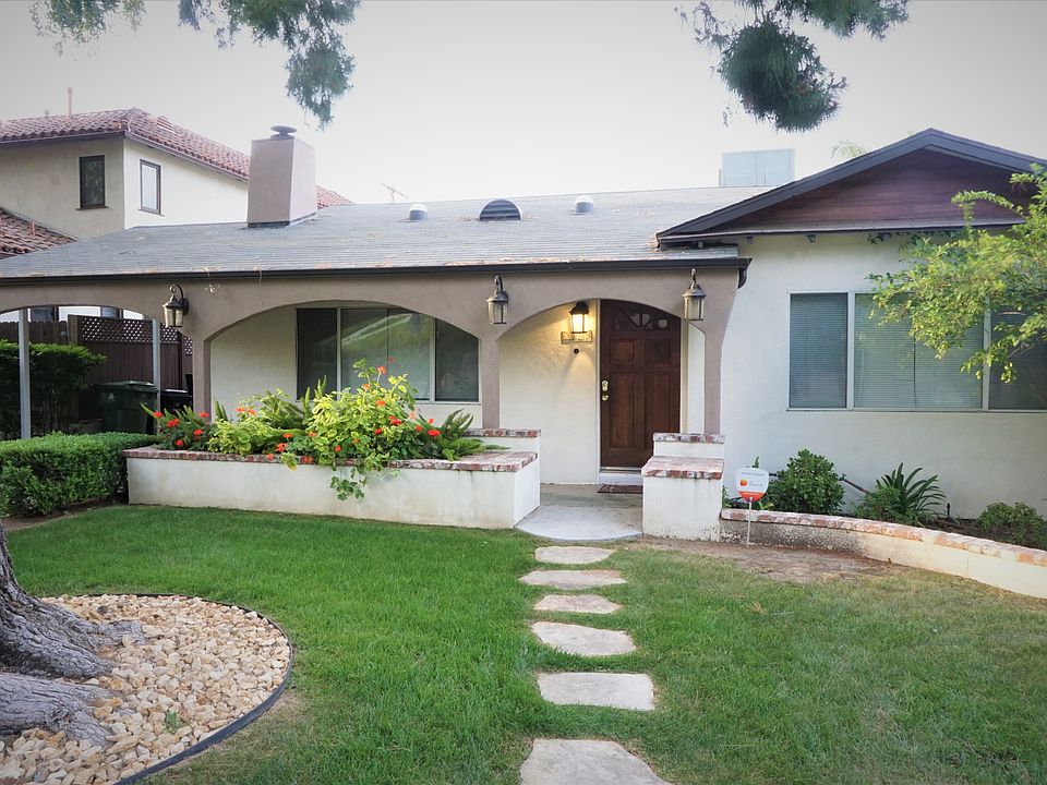1st image of 22143 Avenue San Luis