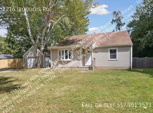 2216 Iroquois Rd, Okemos, MI 48864