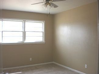 3rd image of 319 Cherry St
