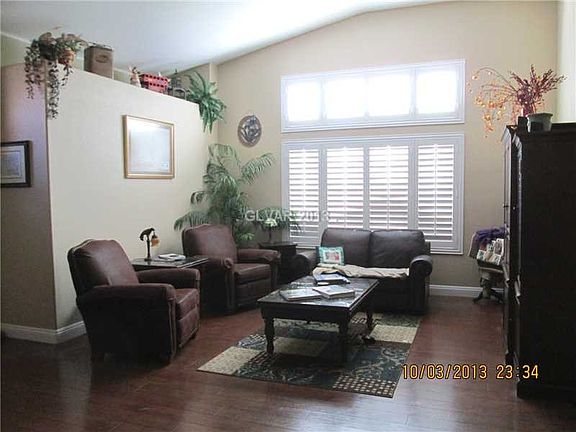 3rd image of 9037 Malarga St