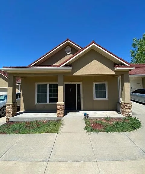 3814 N Forest Ave #3814 — Photo 1