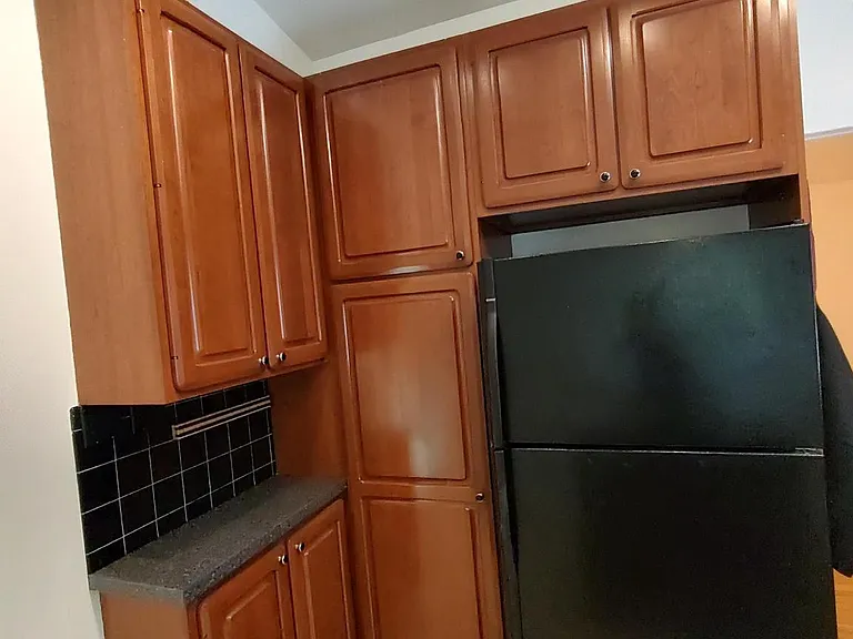 112 Claybrook Dr — Photo 10