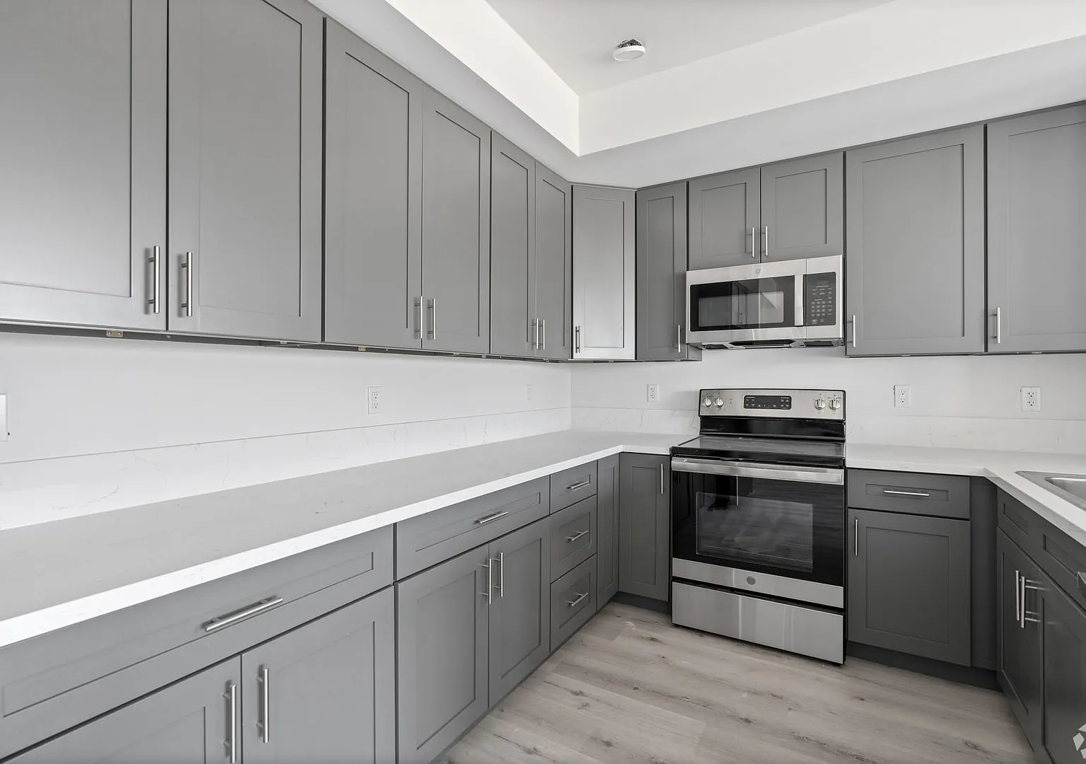 6904 Eton Ave. — Photo 3