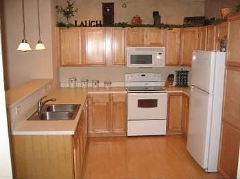 4th image of 1333 University Ave Unit 207