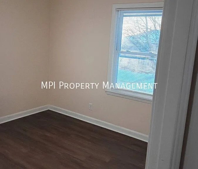 316 N 75th St #6 — Photo 14