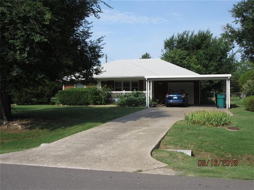 1st image of 2817 Guilford Ln
