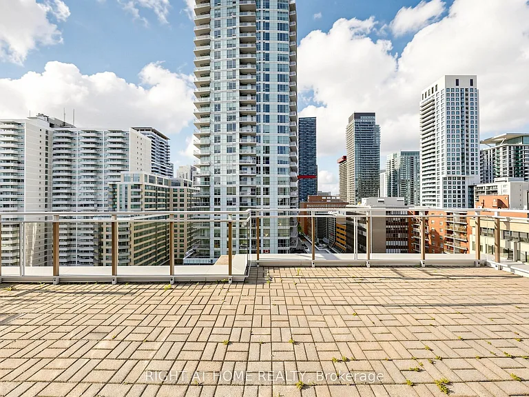 123 Eglinton Ave E #Penthouse 4 — Photo 40