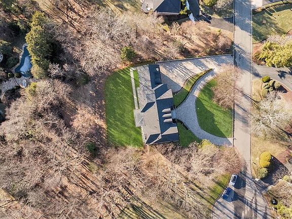 2nd image of 28 Ellens Way