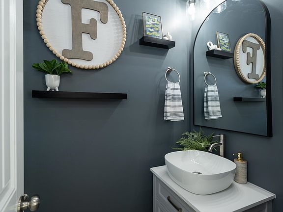 4th image of 416 N Ivestor Ct