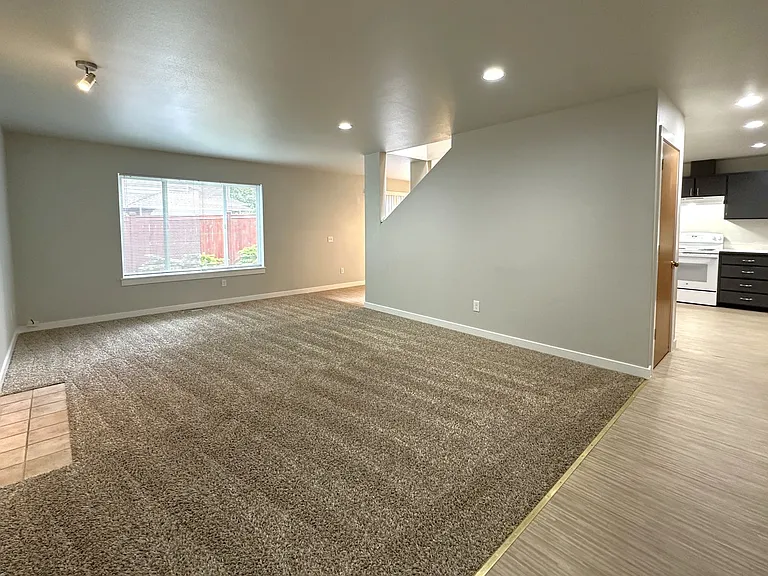 5706 141st St SW — Photo 3