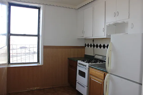 Rented by Capri Jet Realty Corp | media 16