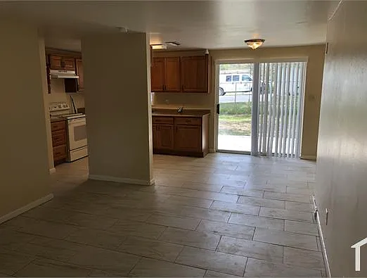 8519 N Temple Ave — Photo 5