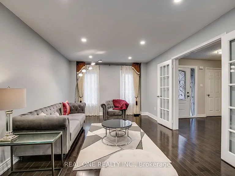 2020 Gander St — Photo 5