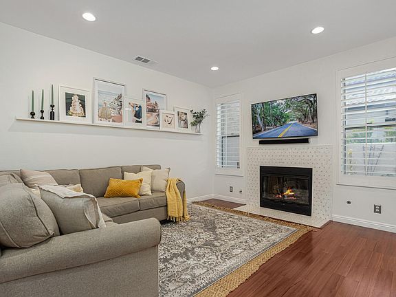4th image of 107 Mayfair