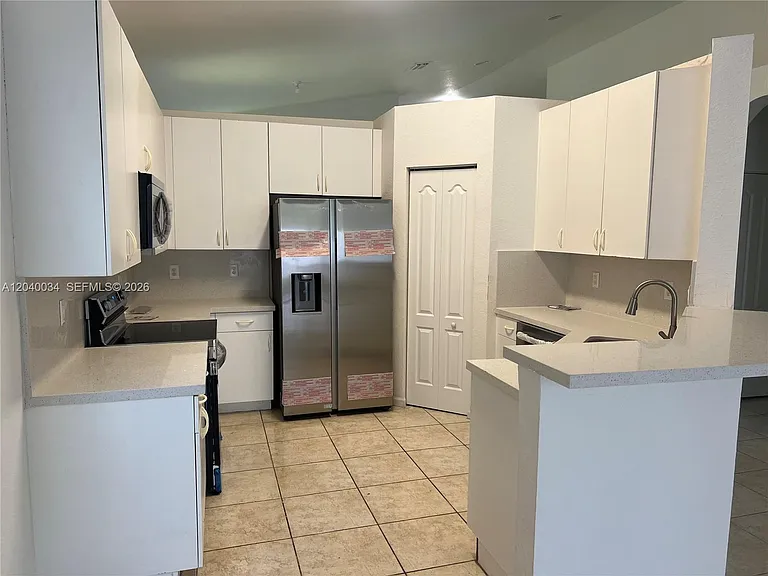 2217 NE 41st Ave — Photo 15