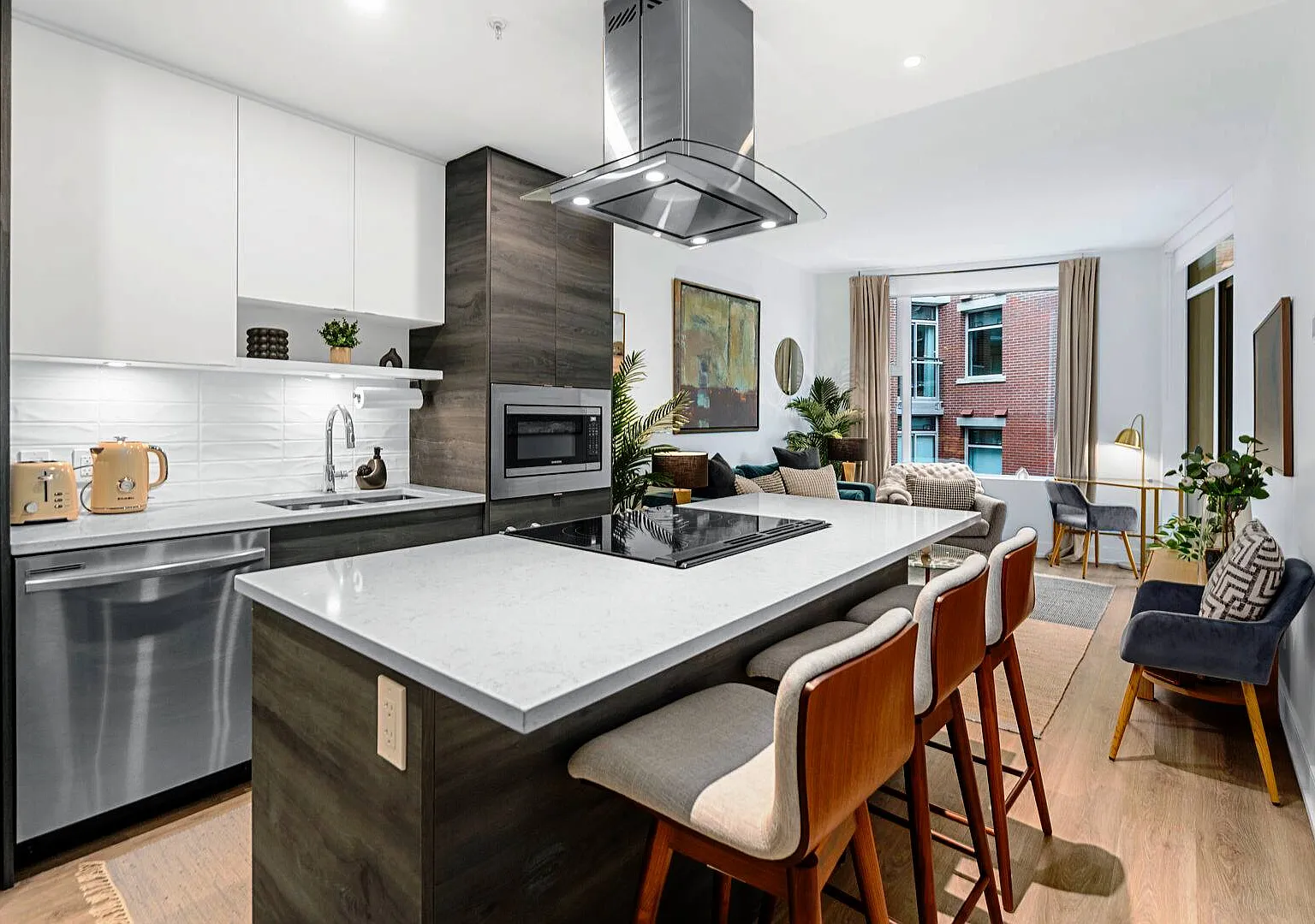 1 bed, 650 sqft, $3,500 — Photo 1
