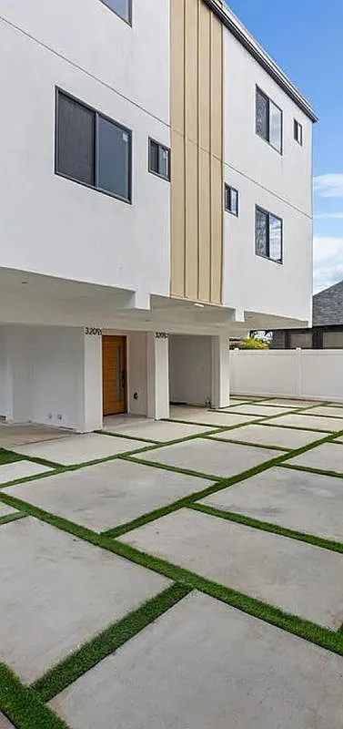 4 bed, 4.0 bath, 1600 sqft, $3,980 — Photo 3