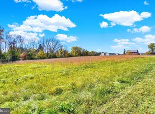 1900H Greenbriar Rd, York, PA 17404