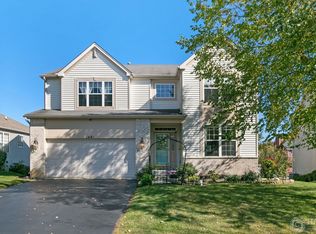 1681 Vista Lake Dr, Antioch, IL 60002