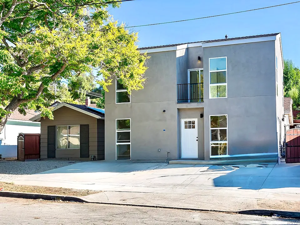 5721 Campanile Way