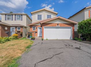 1461 Tours Pl, Ottawa, ON K1C 3C9