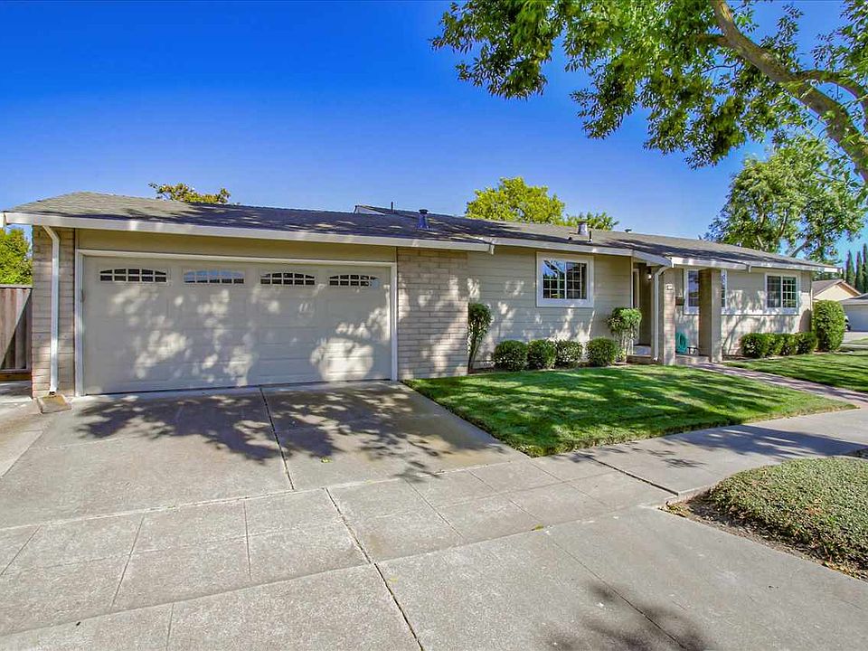 1st image of 2892 Rosario Dr