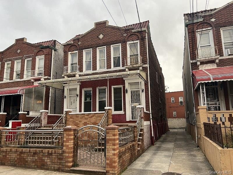 2nd image of 886 Linden Boulevard