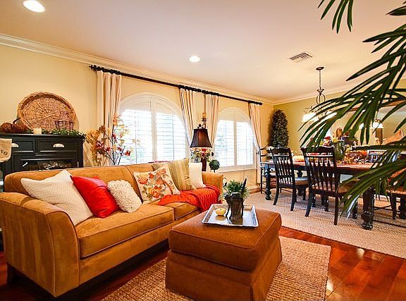 4th image of 17352 Bernardo Oaks Dr