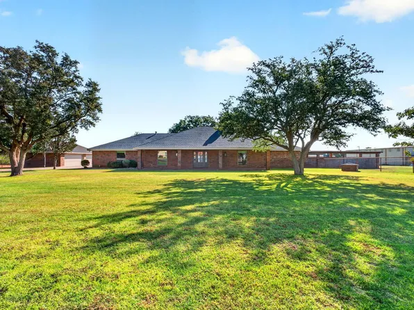 3800 Kniffen Dr, Midland, TX 79705