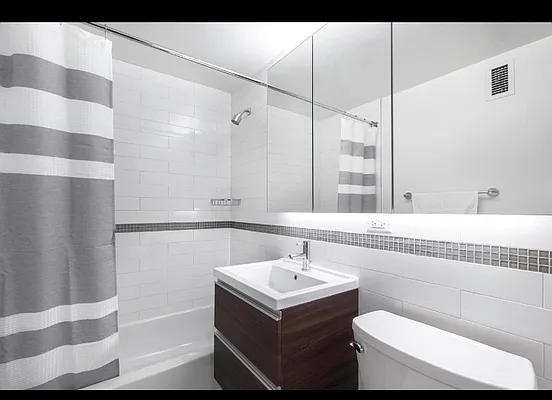 Rented by Triumph Property Group | media 17