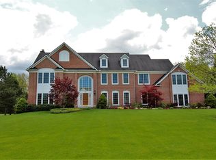 32 Wexford Gln, Pittsford, NY 14534