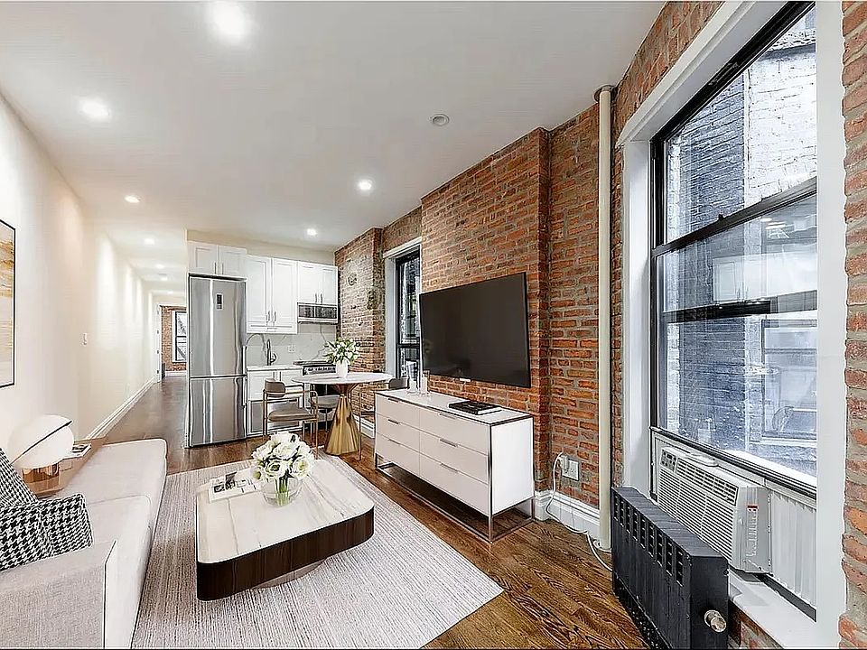 1st image of 264 W 25th St #3E