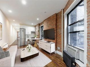 264 W 25th St #3E, New York, NY 10001