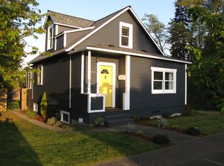 2658 50th Ave SW, Seattle, WA 98116