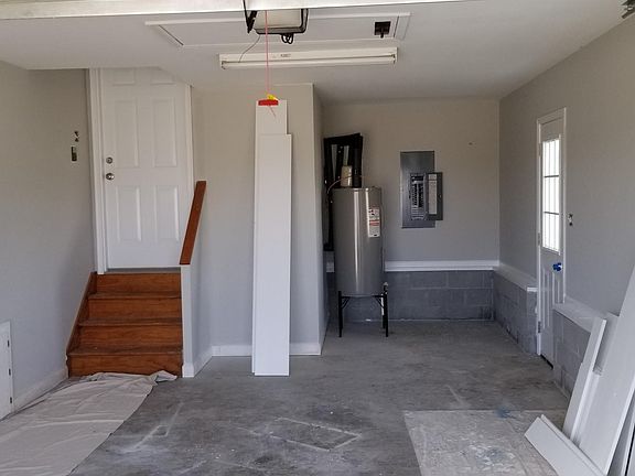 2nd image of 1000 Tanners Ct