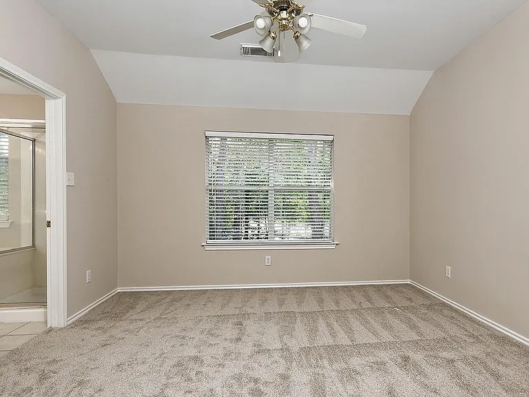 10 Peachridge Pl — Photo 18