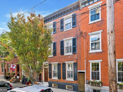 2534 Brown St, Philadelphia, PA, 19130