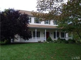 6293 Domarray St, Coopersburg, PA 18036