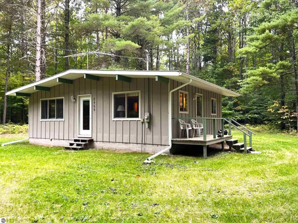 8460 Karlin Rd, Buckley, MI 49620