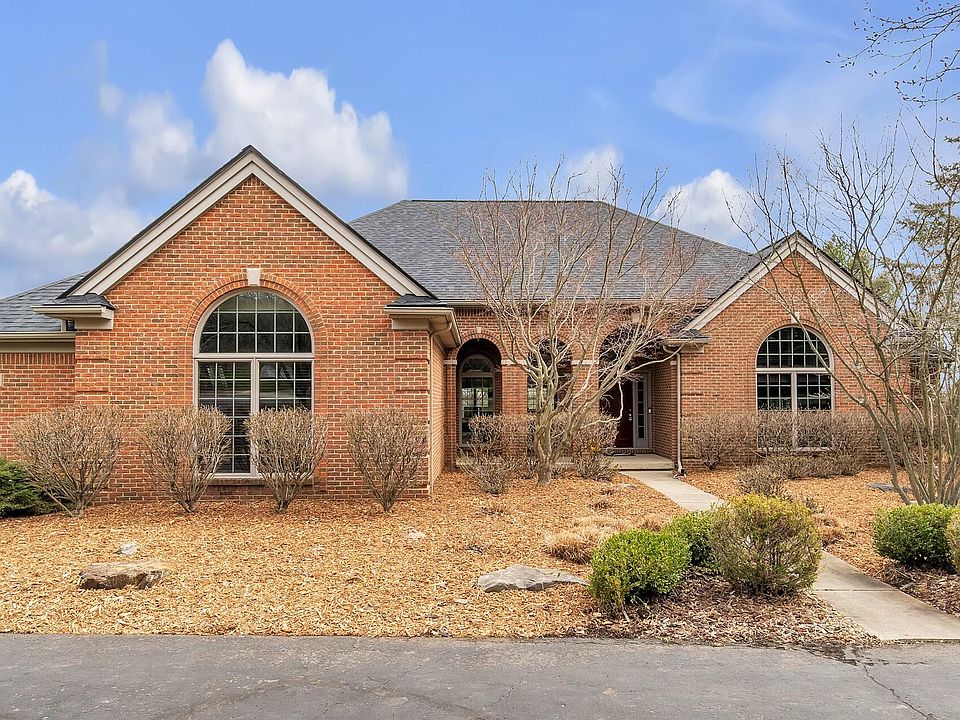 1st image of 5868 Pinecrest Estates Dr