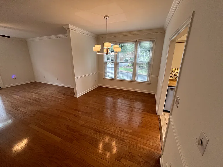 213 Windsor Terrace Dr — Photo 5