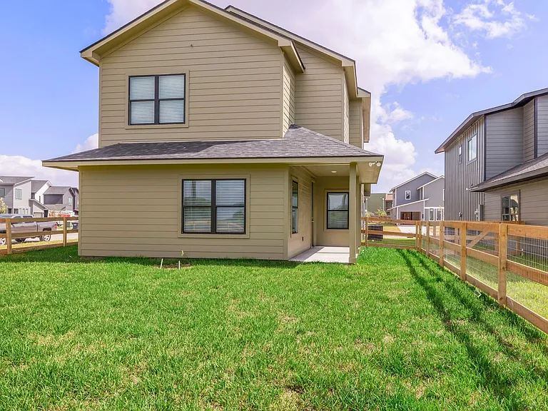 3013 Alpha Wolf Ct — Photo 37