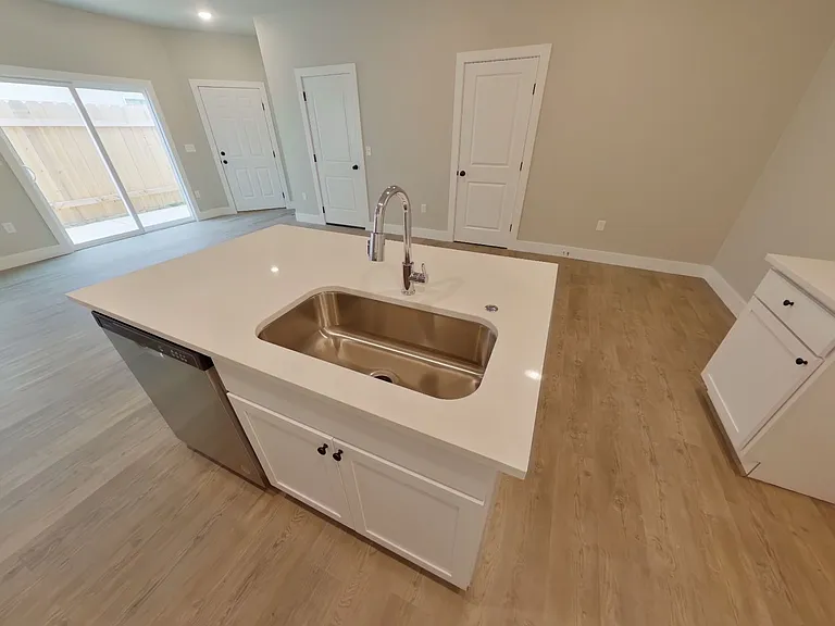 12778 W Wheatland Ct — Photo 8