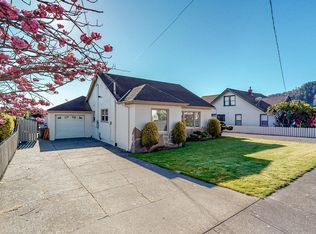 800 Herbert St, Ferndale, CA 95536