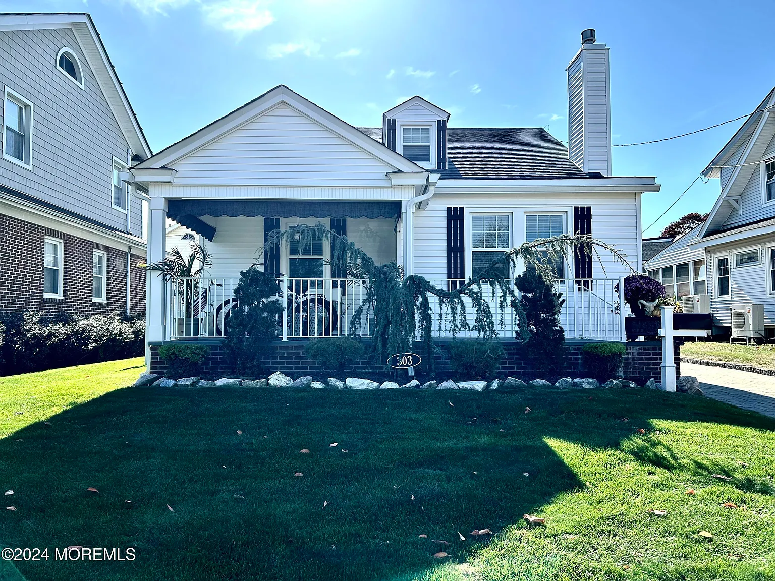 4 bed, 2500 sqft, $3,000 — Photo 1
