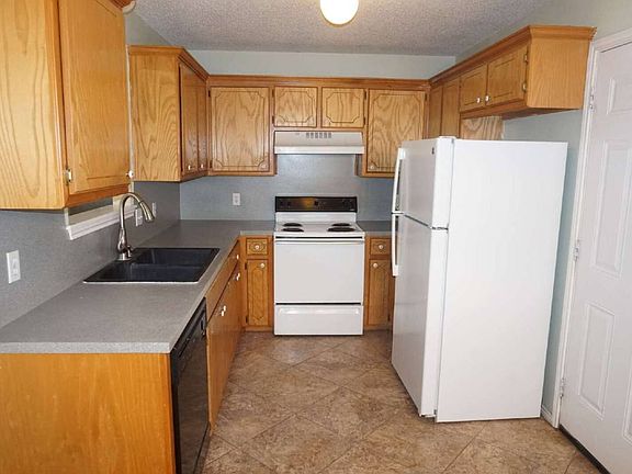 3rd image of 7812 Avenue U APT A